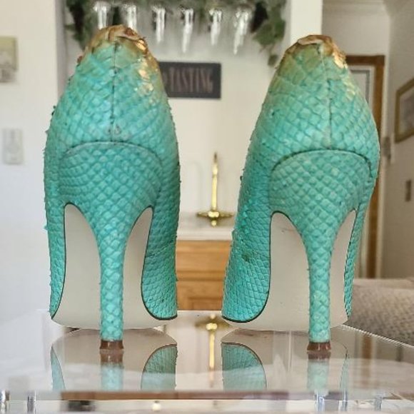 Paolo Linea Embossed Snake Skin Pumps - Picture 2 of 6